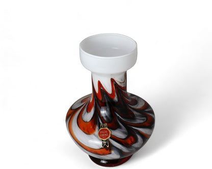 1970s Carlo Maretti, Opaline Florence Art Glass Vase